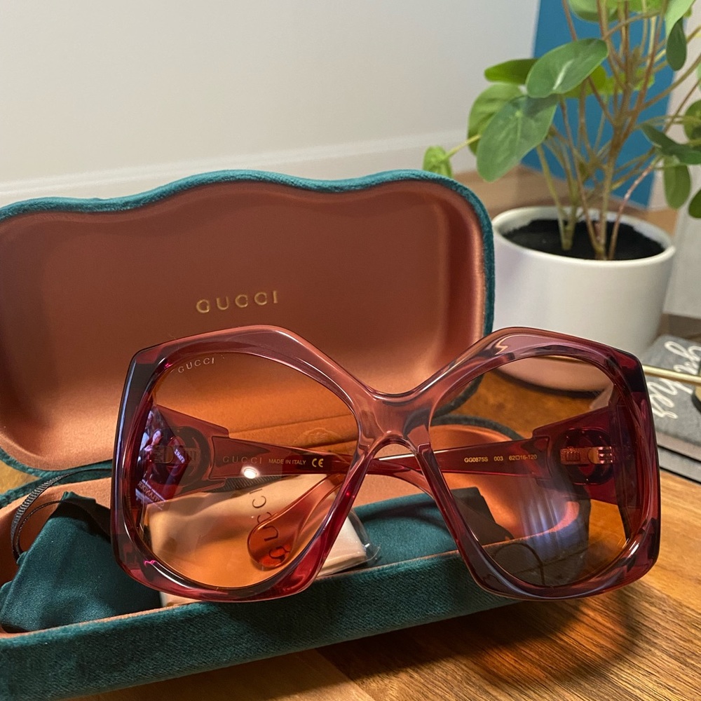 Gucci Women Sunglasses Brand New